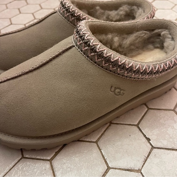 Ugg Tasman Goat - Picture 4 of 10